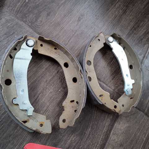 Колодки гальмові задні, барабанні 87340 SAMKO
