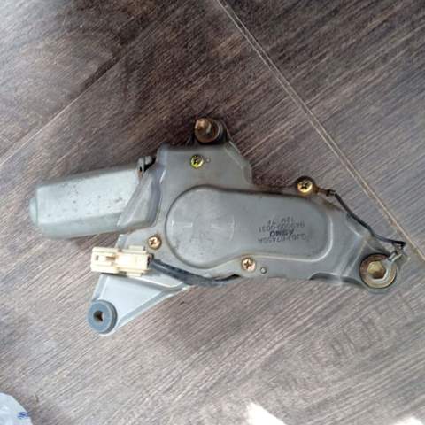 Склоочисник дверей задка GJ6J67450A MAZDA