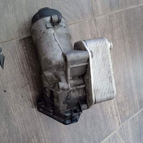 Корпус маслофільтра LPW100210L LAND ROVER