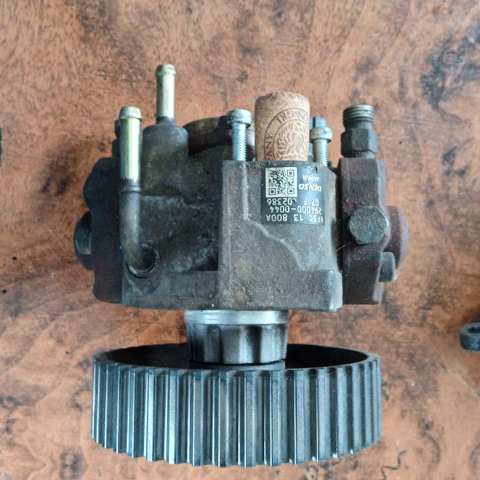 Система харчування двигуна RF5C13800 MAZDA