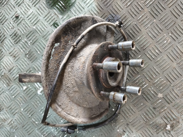 Цапфа - поворотний кулак заднім виходом, MR519030 MITSUBISHI