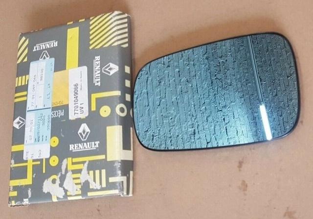 Скло дзеркала заднього виду, правого 7701049066 RENAULT