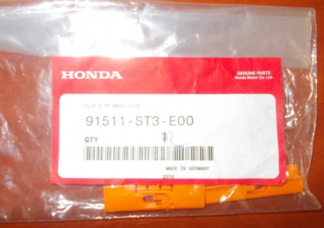 Пістон (кліп) кріплення молдинга лобового скла 91511ST3E00 HONDA