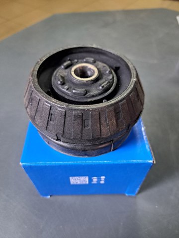 Подушка амортизатора переднього FL3099J FLENNOR