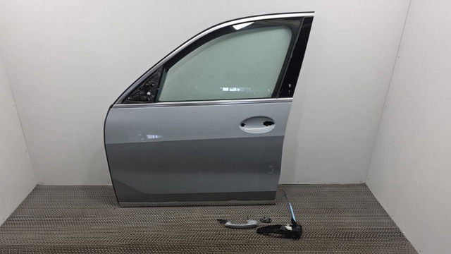 Двері передні, ліві 41518738555 BMW