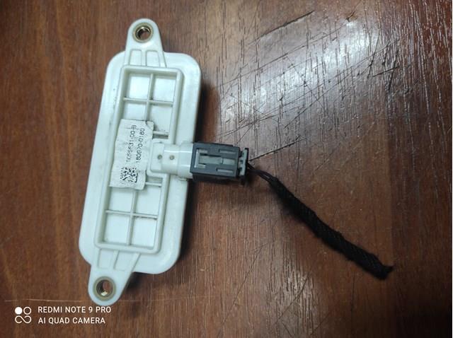 Ручка кришки багажника/3-х/(5-х) дверей, зовнішня 105563100B Tesla Model