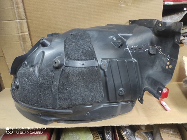 Підкрилок переднього крила, лівий задній 51759498277 BMW