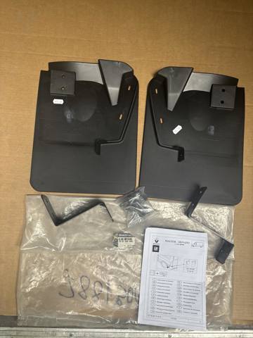 Бризковики задніх коліс Рено Мастер 3