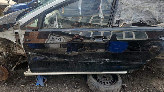Двері кабіни 5G4831055AN VAG