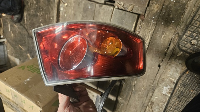 Ліхтар задній лівий, зовнішній 6L6945095A VAG