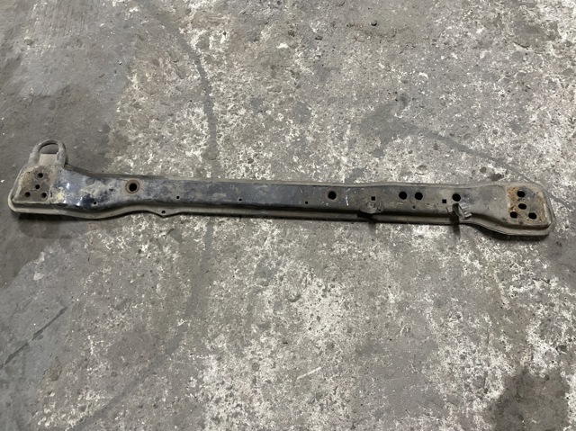 Рамка радіатора нижня 1318067080 PEUGEOT