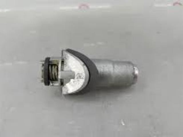 Личинка замка кришки багажника Audi A6 4B2, 4B4
