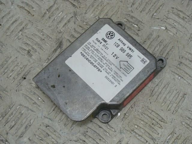 Блок управління airbag 1C0909605 VAG