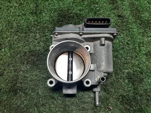 Дросільна заслінка в зборі 220300T050 TOYOTA
