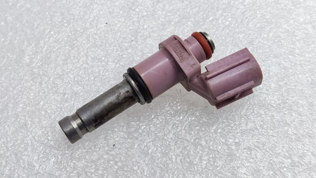 Форсунка вприску палива 2320931070 TOYOTA