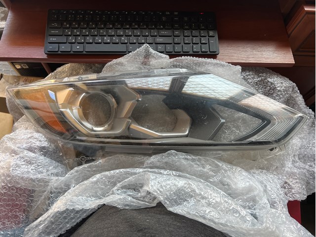 Права блок фара 260106MA0A NISSAN