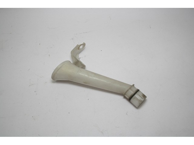 Горловина бачка омивача 289158H300 NISSAN