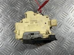 Внутрішній дверний замок 3C1837016B VAG