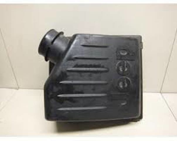 Корпус повітряного фільтра, верхня частина 5013466AA CHRYSLER