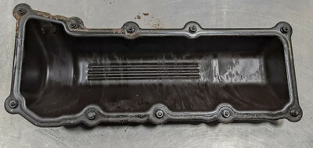 Кришка клапанна, права 53020996 CHRYSLER