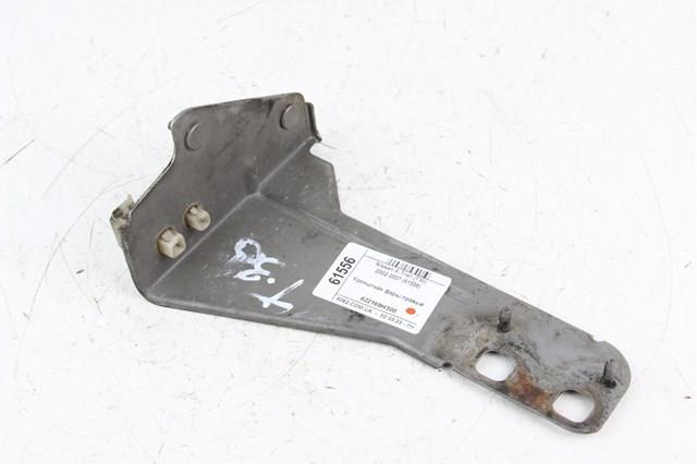 Праве кріплення переднього бампера 622168H300 NISSAN