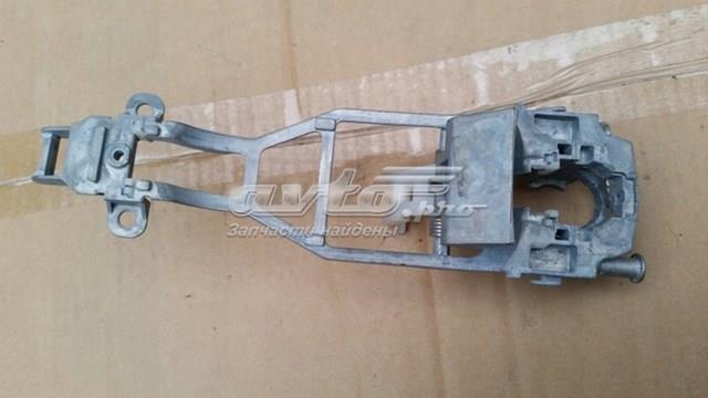 Тримач зовнішньої ручки дверей, задніх правих 7L0839886B VAG