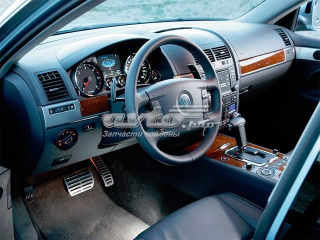 Торпеда приладова панель 7L6857003BC3G1 VAG