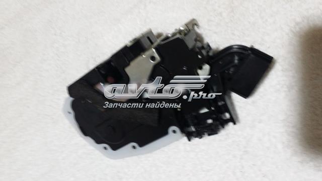 Замок двері правої передньої 805001LA0A NISSAN