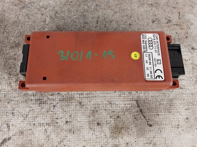 Блок керування телефоном 8D0862335B VAG