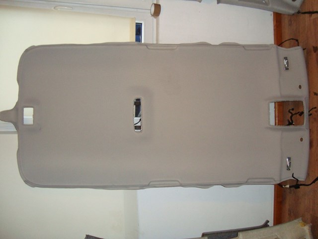 Оббивка кузова 8E9867505 VAG