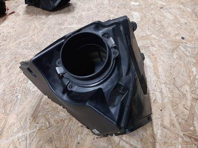 Коробка фільтра 8K0133837E VAG