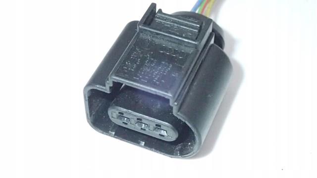 Роз’єм (фішка) універсальний 8K0973703 VAG