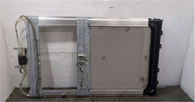 Панель люка 913508H310 NISSAN
