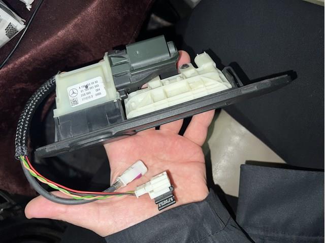 Ручка багажника A1667500993 MERCEDES
