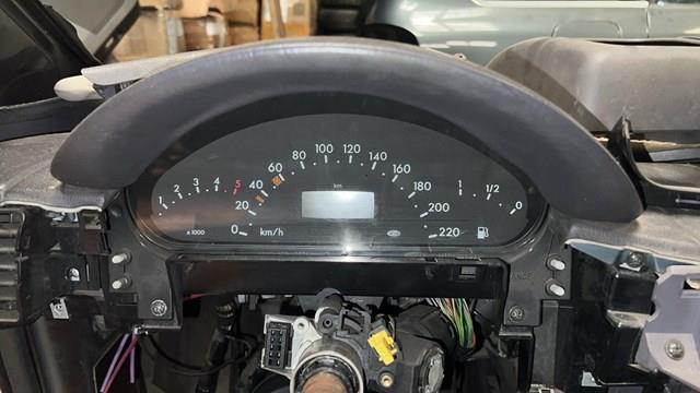 Спідометр A1685403911 MERCEDES
