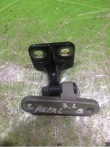 Петля заднтої двері, лівої A1687301937 MERCEDES