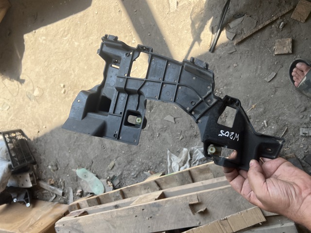 Кронштейн насадки глушника A2058850100 MERCEDES