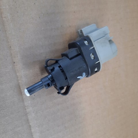 Лягушка стоп-сигналу BJ3213480AA LAND ROVER