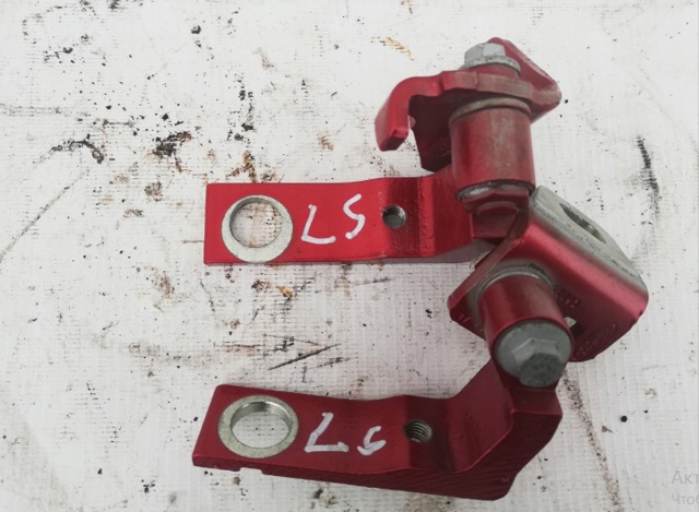 Петля передніх дверей, правою CP9Z5422800A FORD