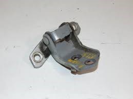 Петля передніх дверей E11259210 MAZDA