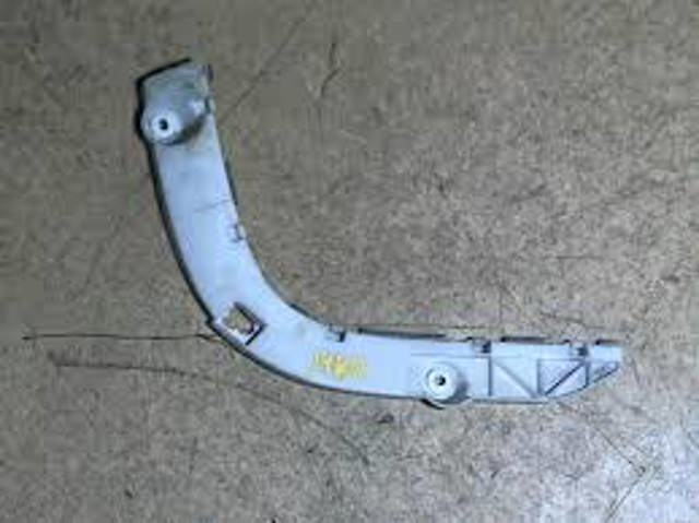 Кронштейн бампера заднього, правий EG21502H1D MAZDA