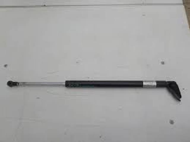 Стійка задніх дверей EG2163620C MAZDA
