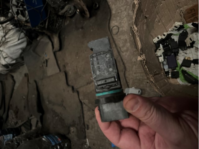 Датчик потоку повітря F00C2G2025 MERCEDES