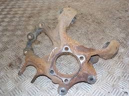 Кулак поворотний правий GHP92611XB MAZDA