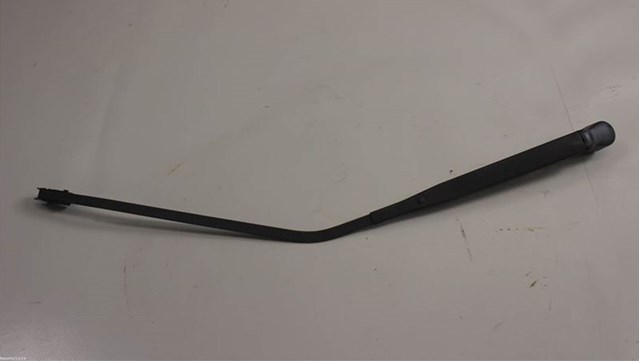 Щітка склоочисника задня GJ6J67421 MAZDA