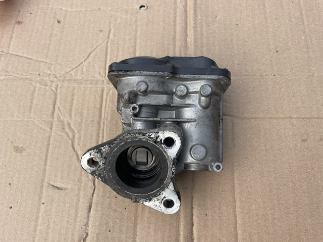 Байпасний клапан EGR, рециркуляції газів 147104647R RENAULT