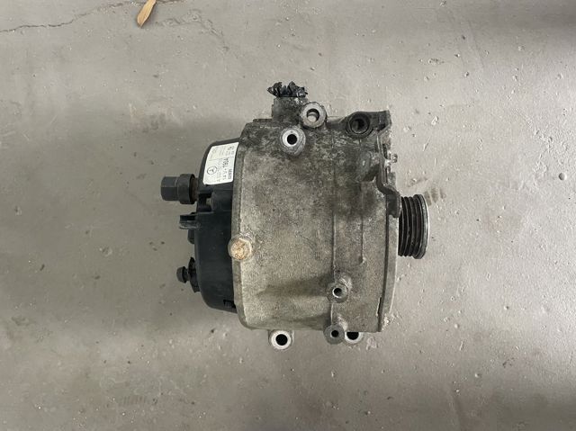 Авто генератор A0001501750 MERCEDES