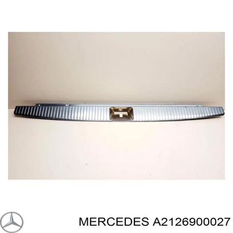Накладка задньої панелі багажника A2126900027 MERCEDES