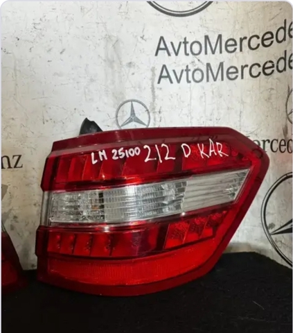 Стоп задній A2128200464 MERCEDES