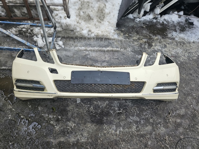 Буфер (бампер) передній A2128801240 MERCEDES